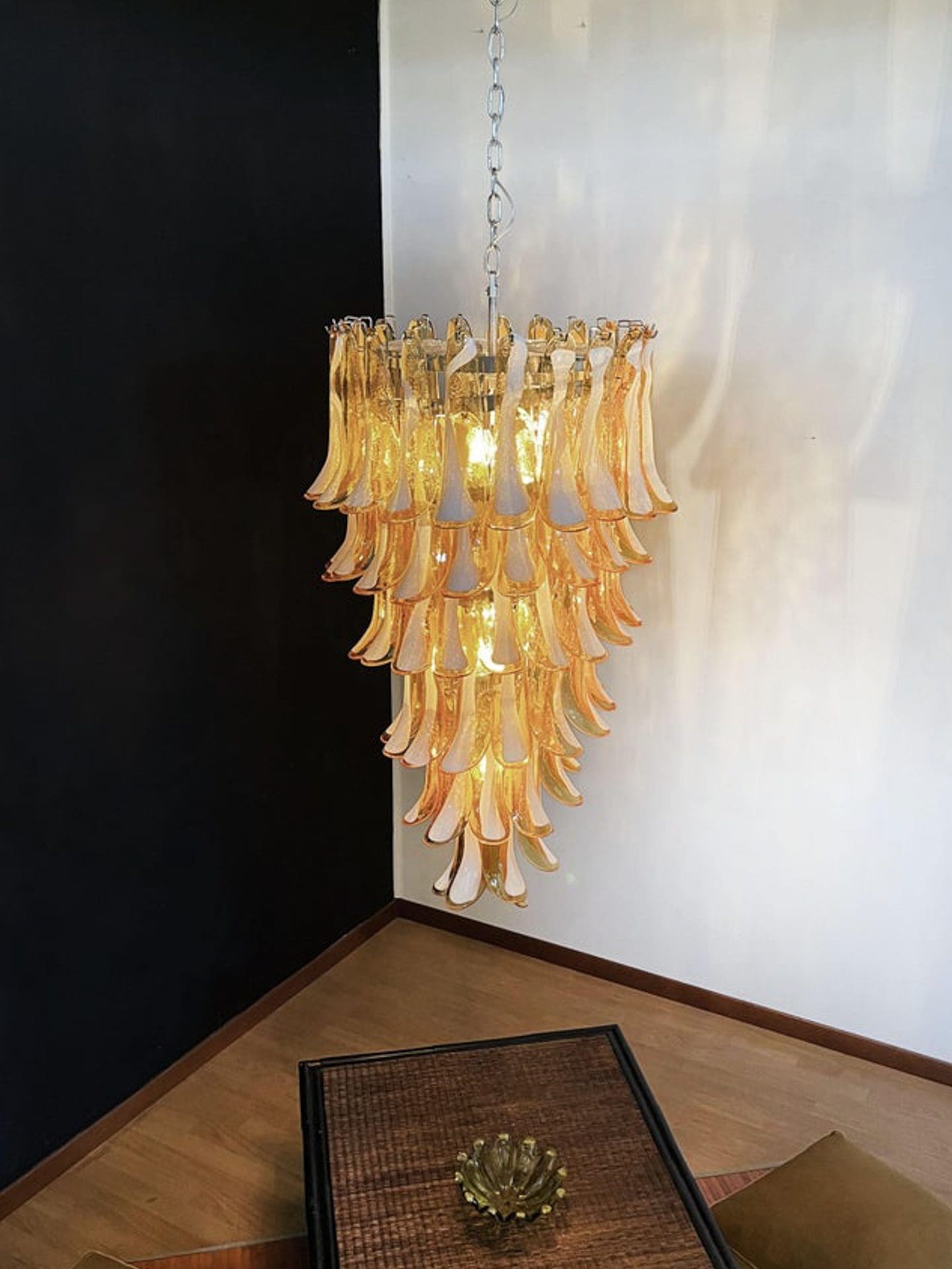 Murano Chandelier – 83 petals – Caramel