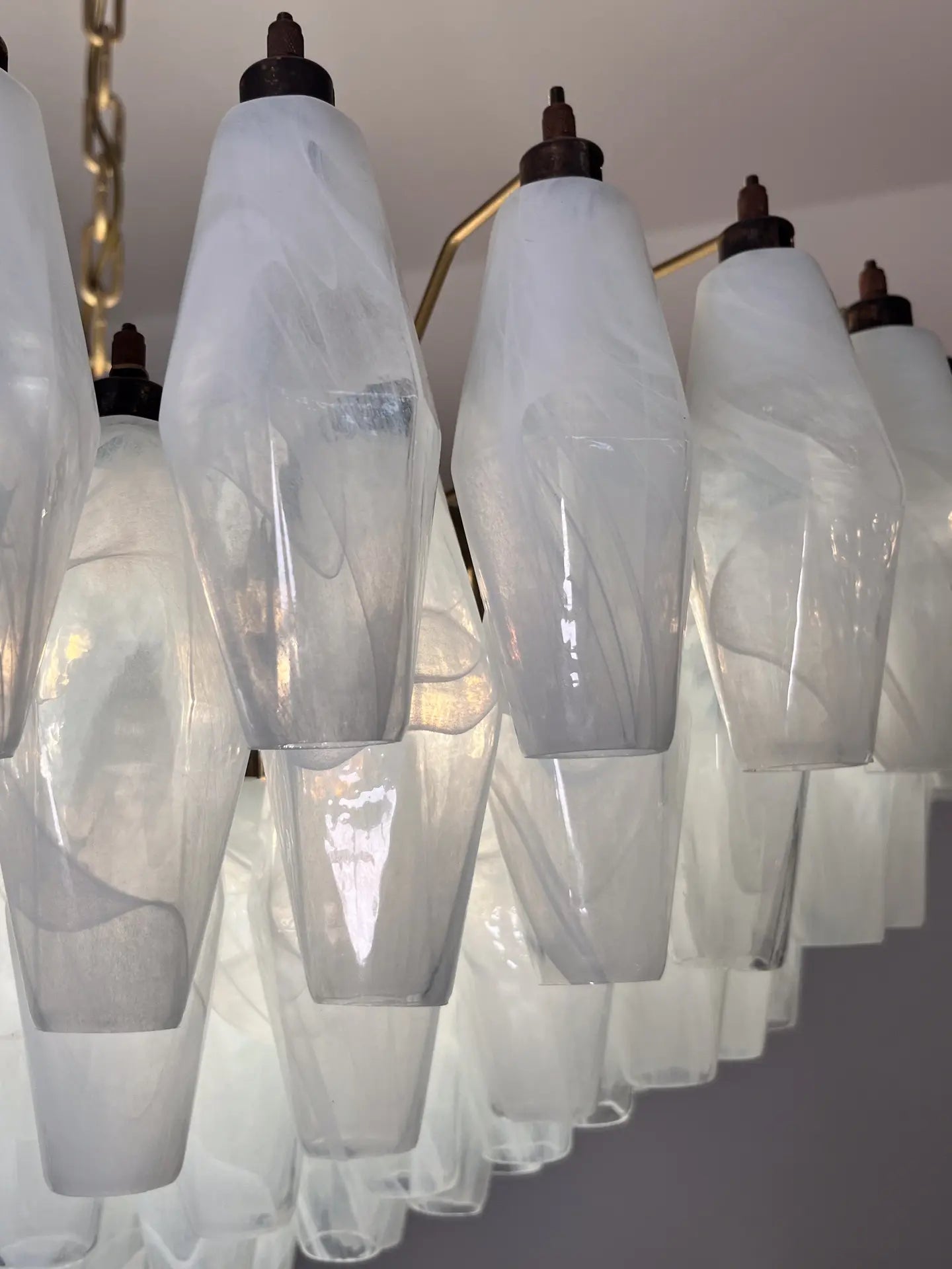 Murano Chandelier – Poliedri – 185 glass – White Alabaster by Meetlighting