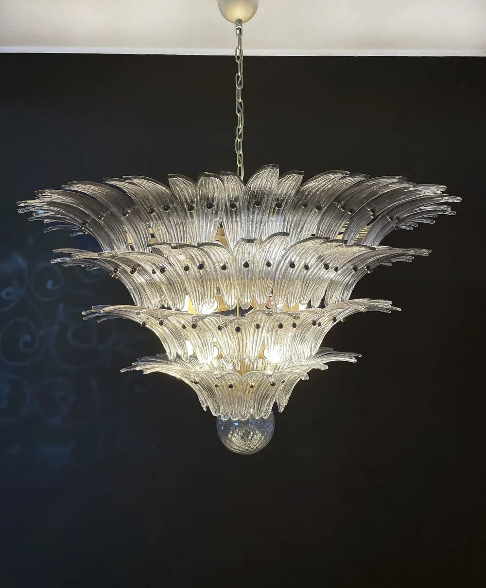 Murano Chandelier – Palmette – 163 glasses – Smoked by Meetlighting