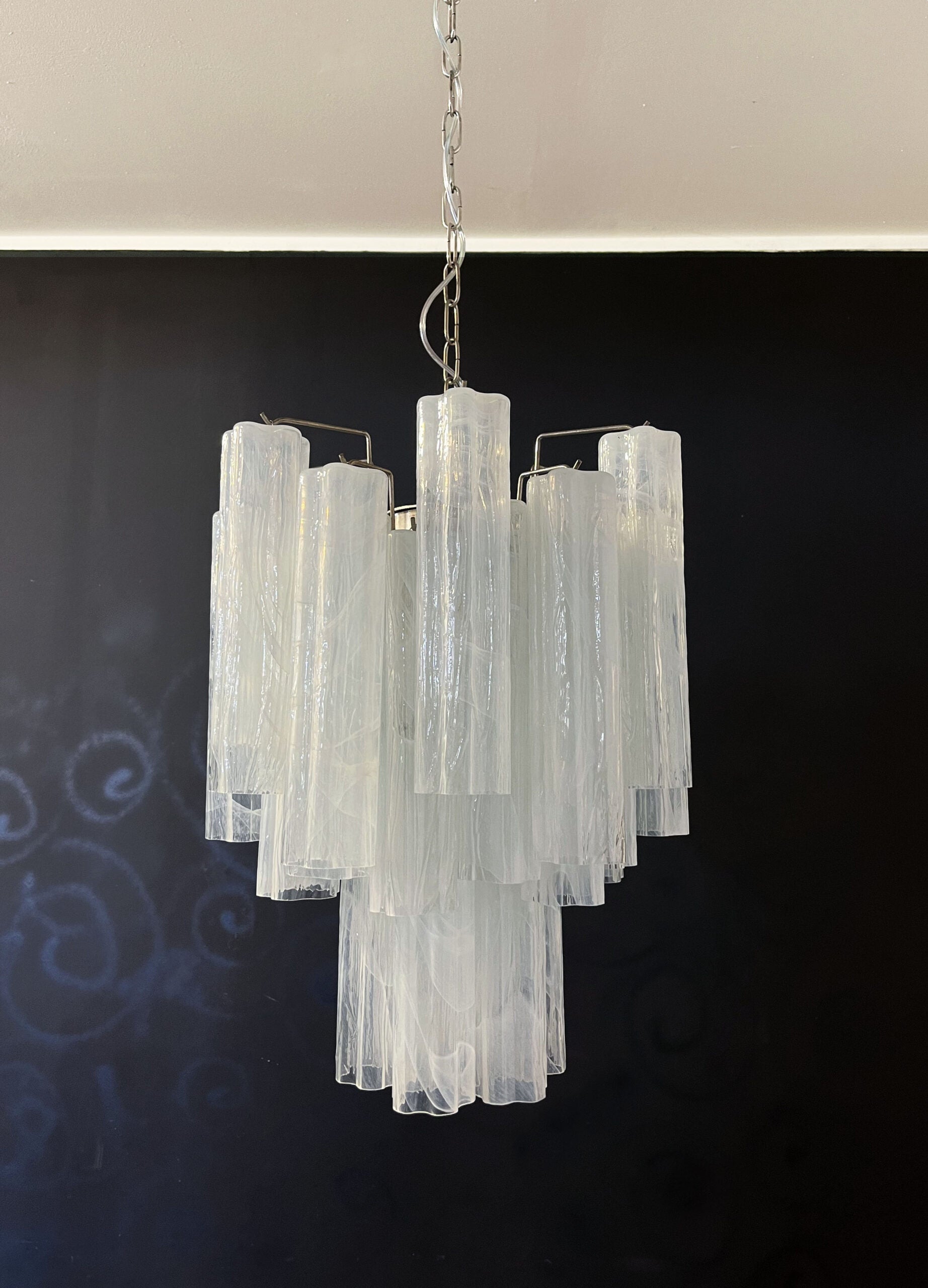 Murano Chandelier – 30 tubes – White Glass Tubes by Meetlighting
