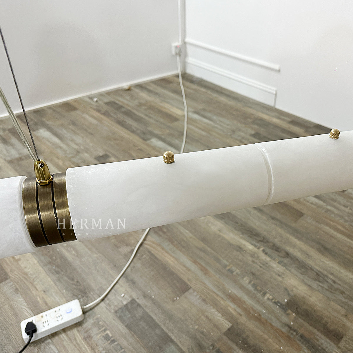 Alabaster Magnificence Art Linear Chandelier