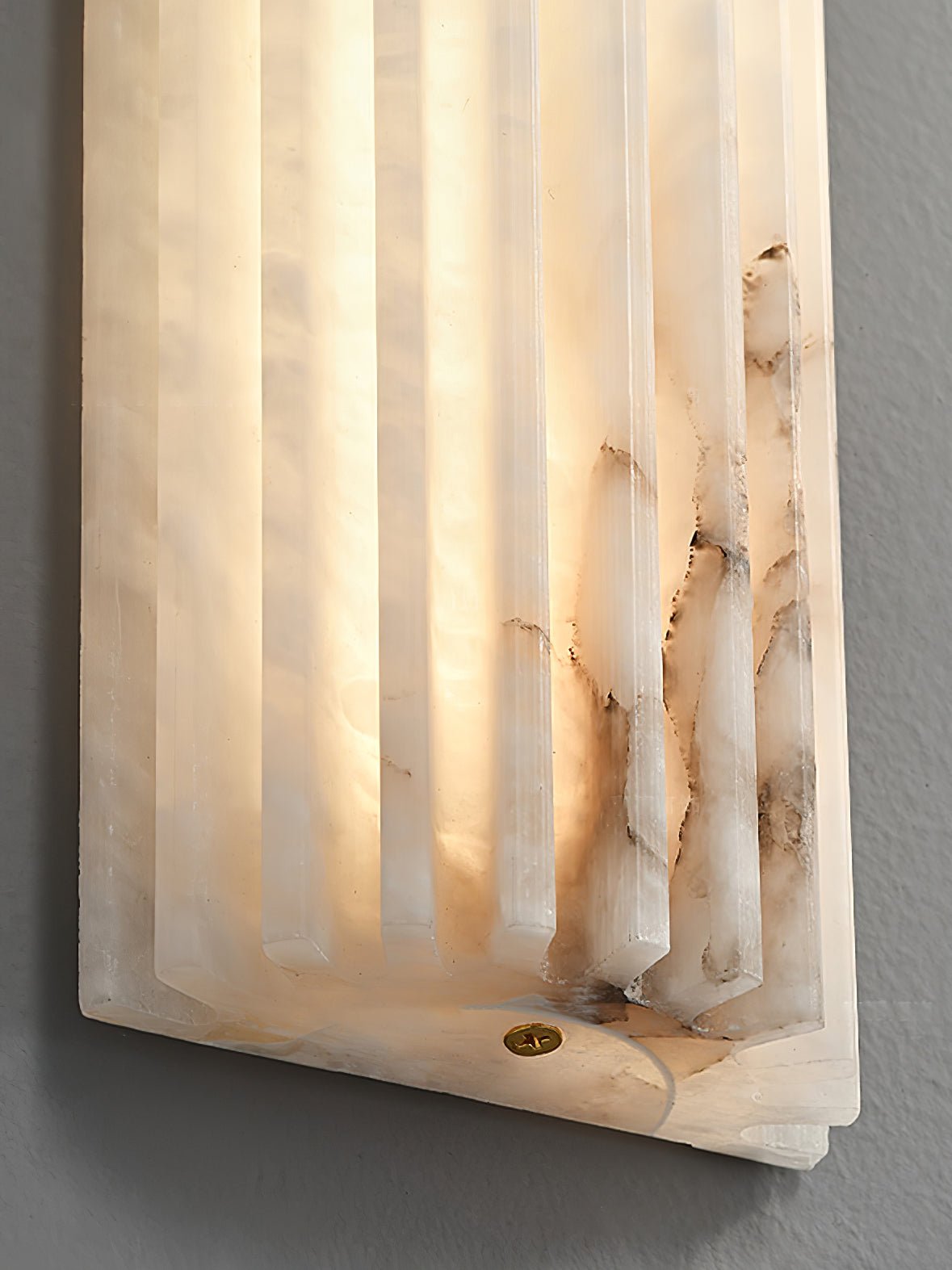 Alvia Alabaster Wall Light by Meetlighting
