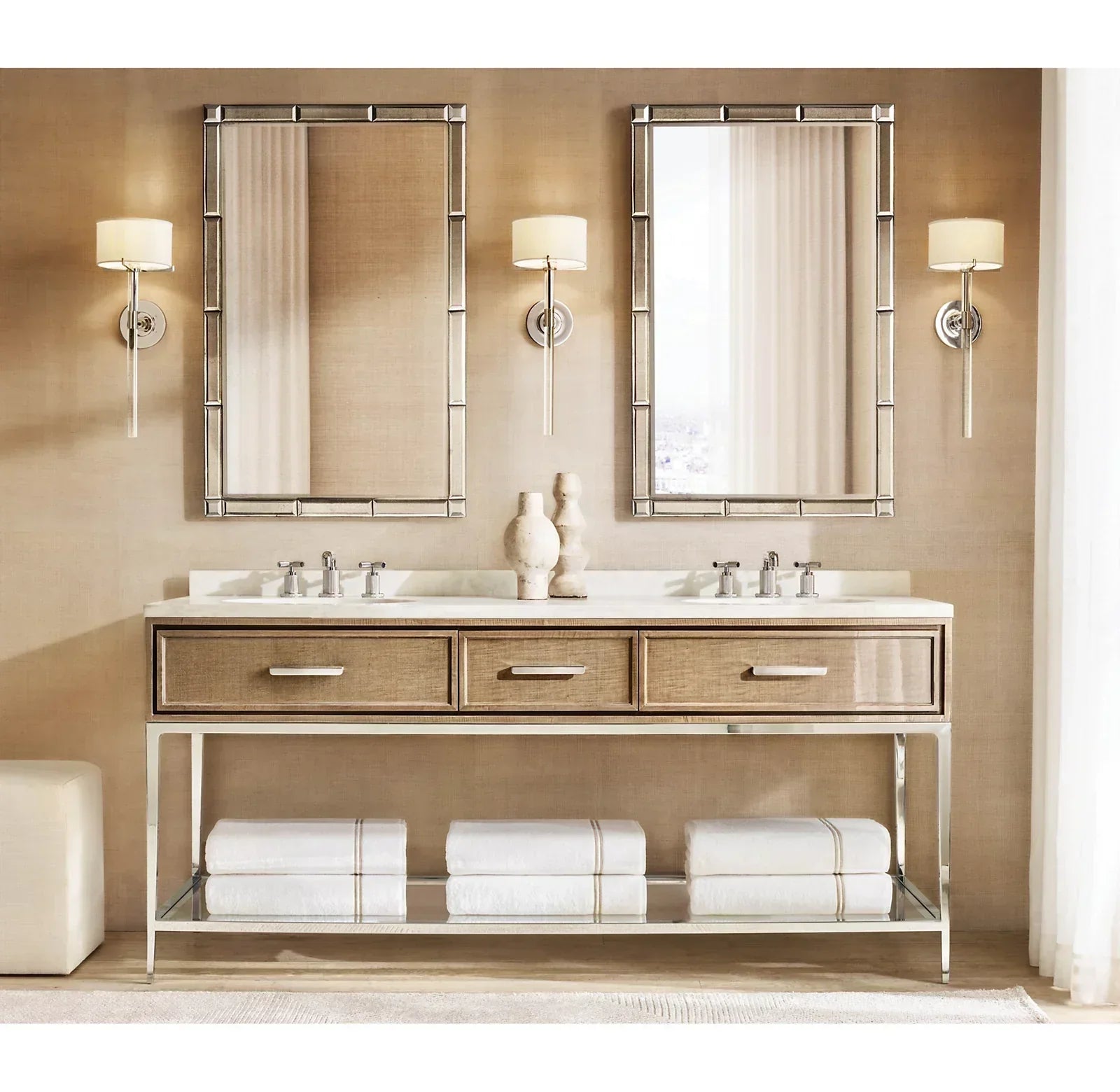 Truman Grand Sconce