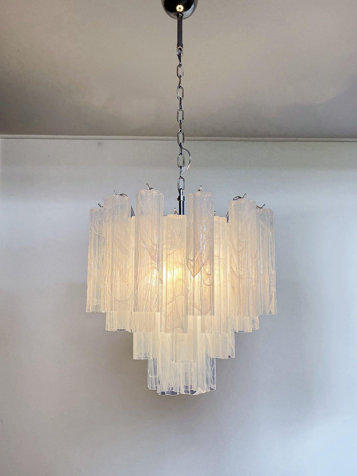 Murano Chandelier – 36 tubes – Alabaster white - Meetlighting