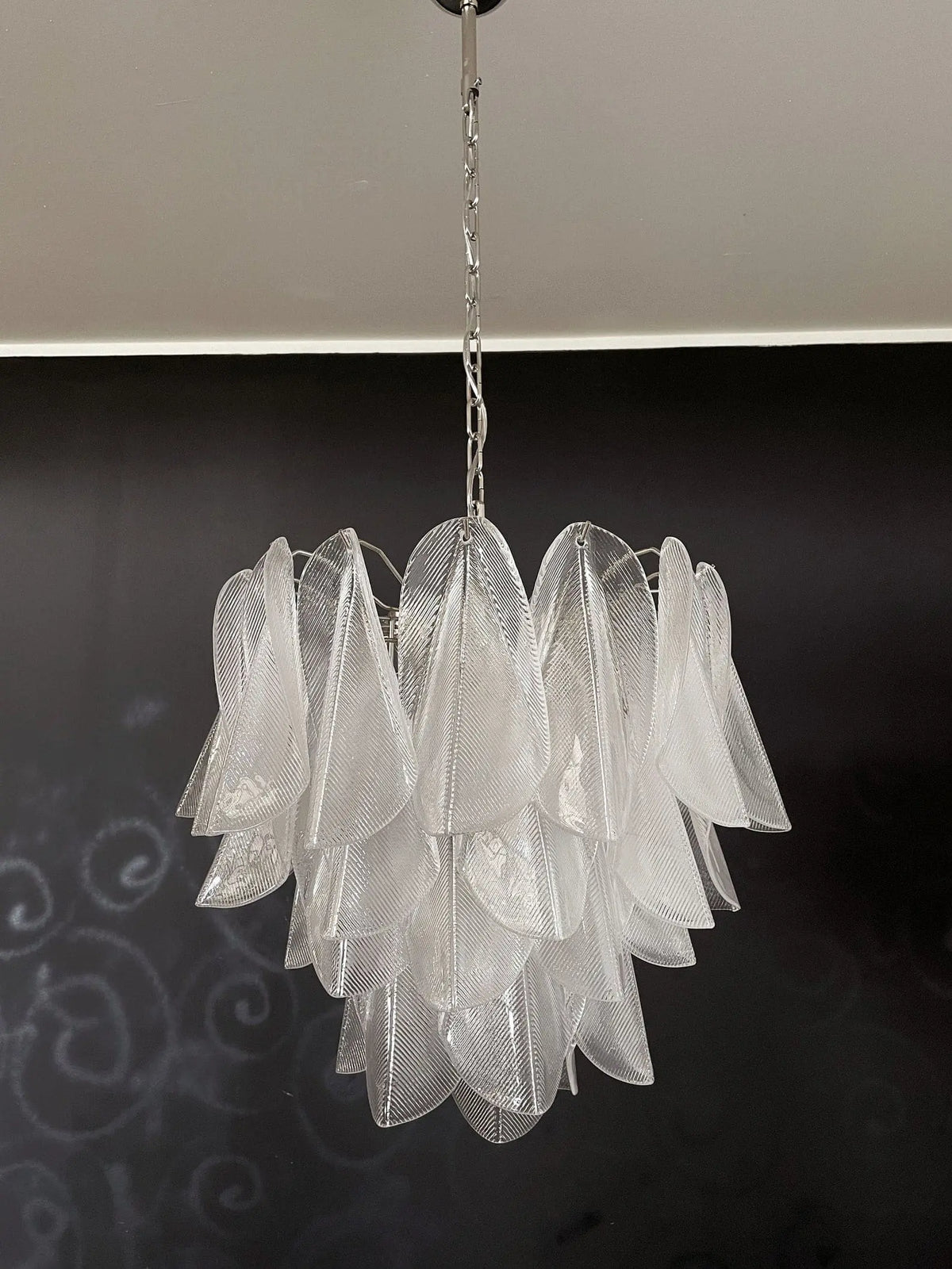 Murano Chandelier – Rondini – 41 glass leaves – Transparent by Meetlighting