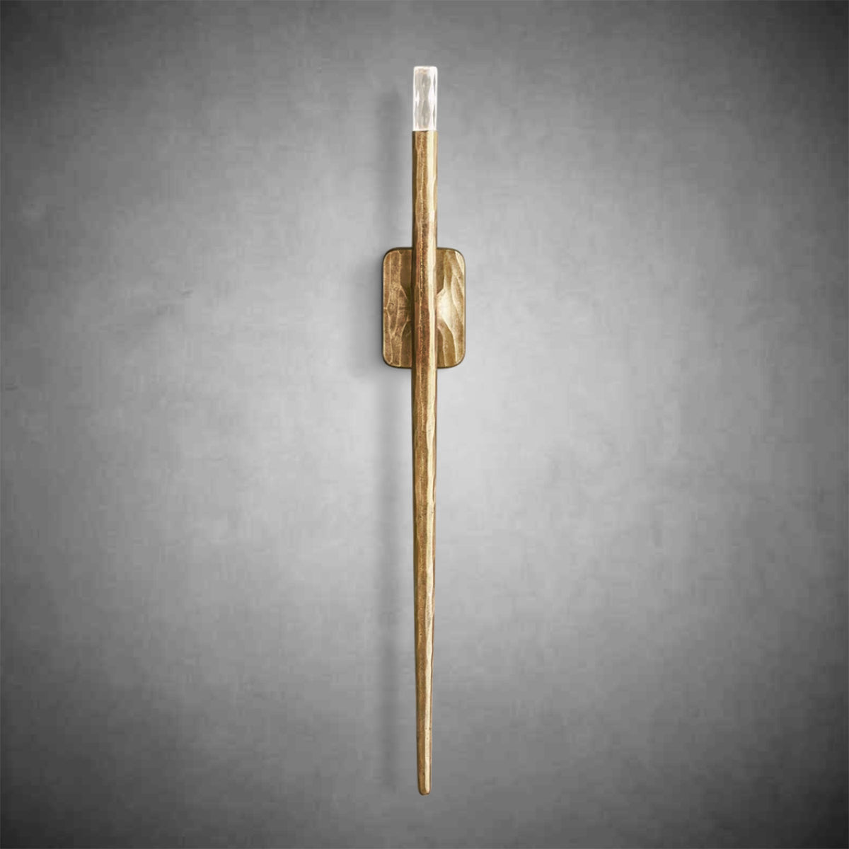 Thadeas Grand Sconce