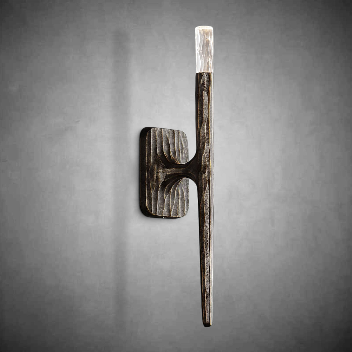 Thadeus Sconce