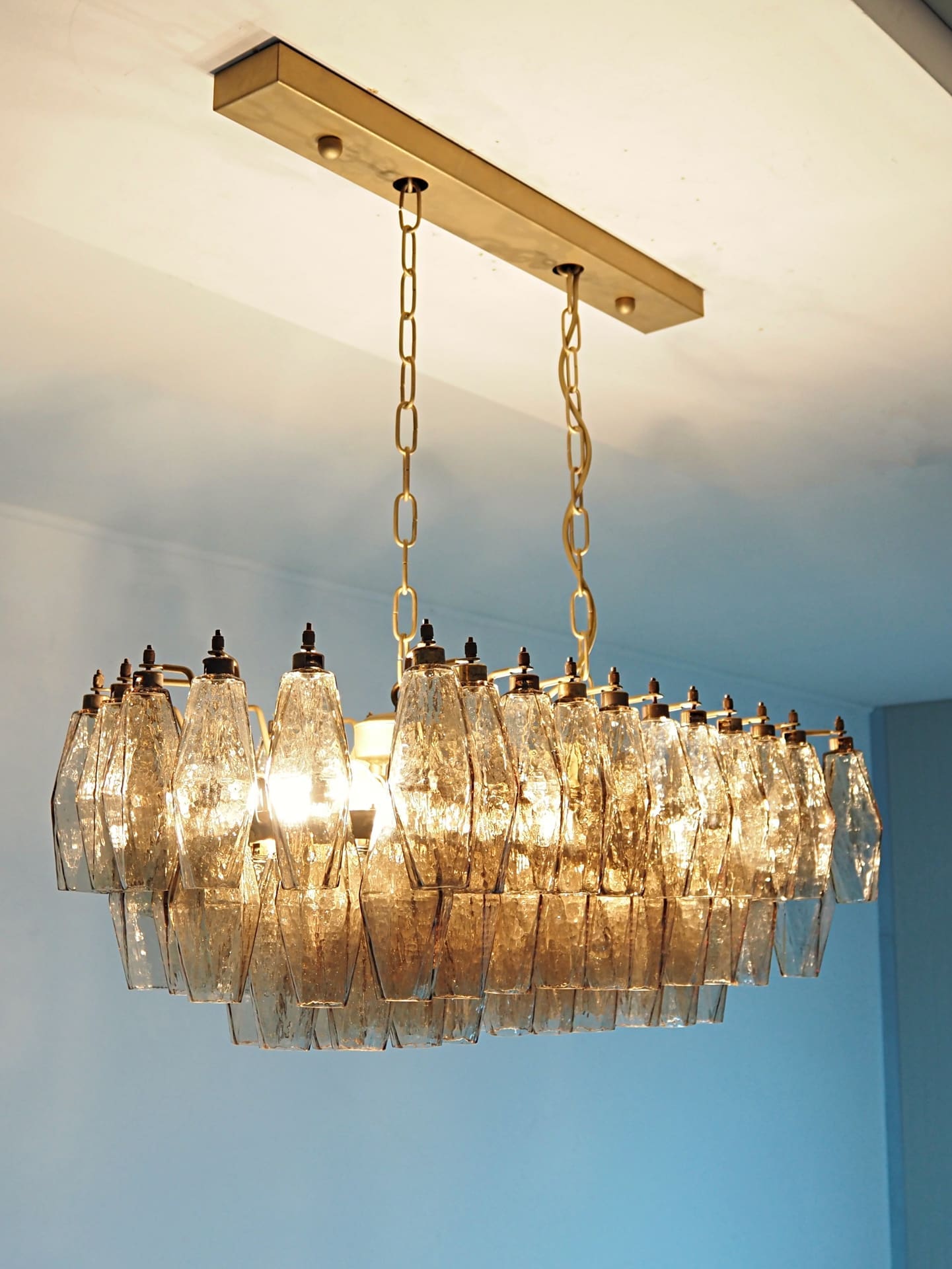 Murano Chandelier 29.5"W – Poliedri – 84 glasses – Smoked by Meetlighting