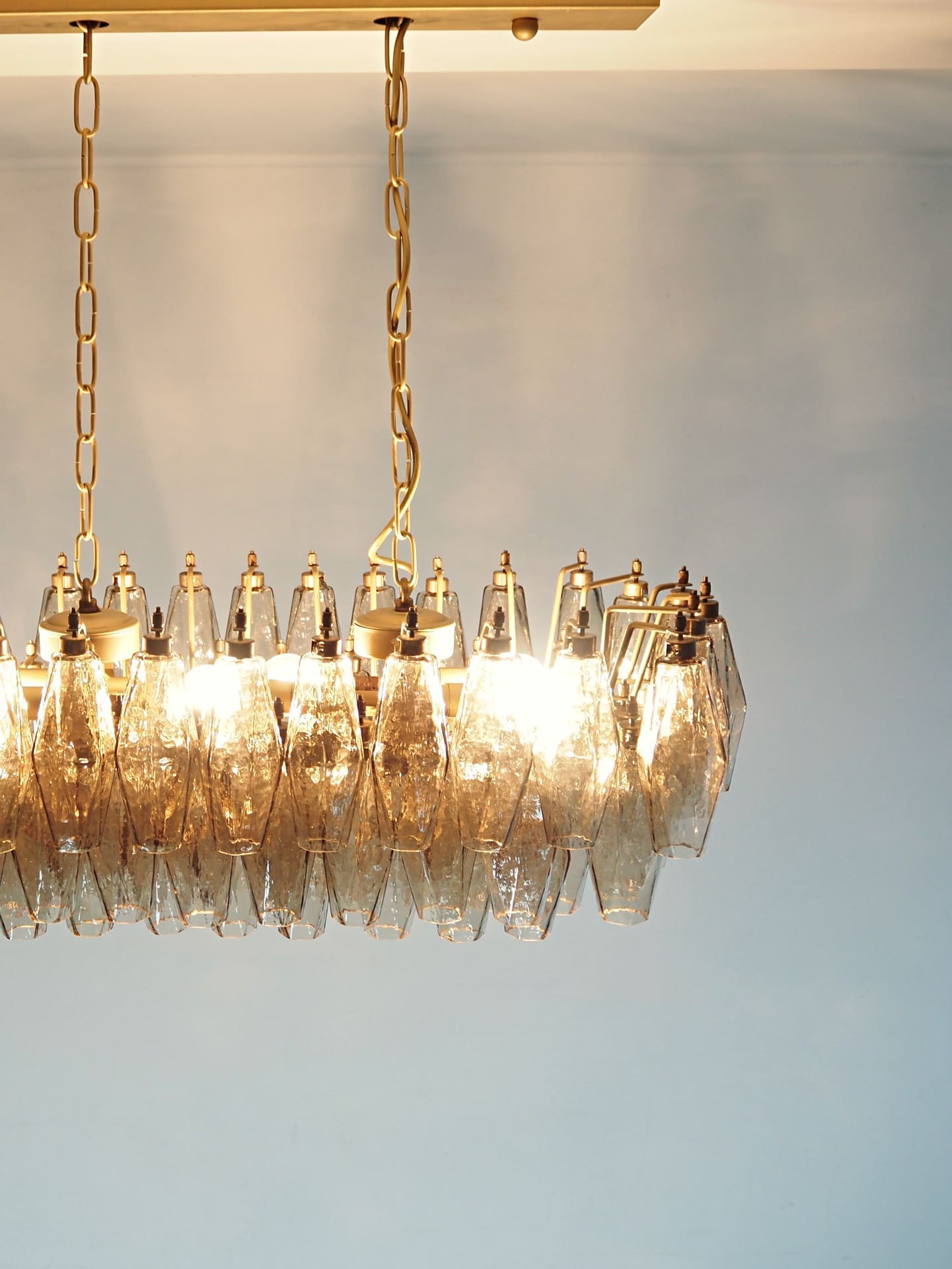 Murano Chandelier 29.5"W – Poliedri – 84 glasses – Smoked by Meetlighting