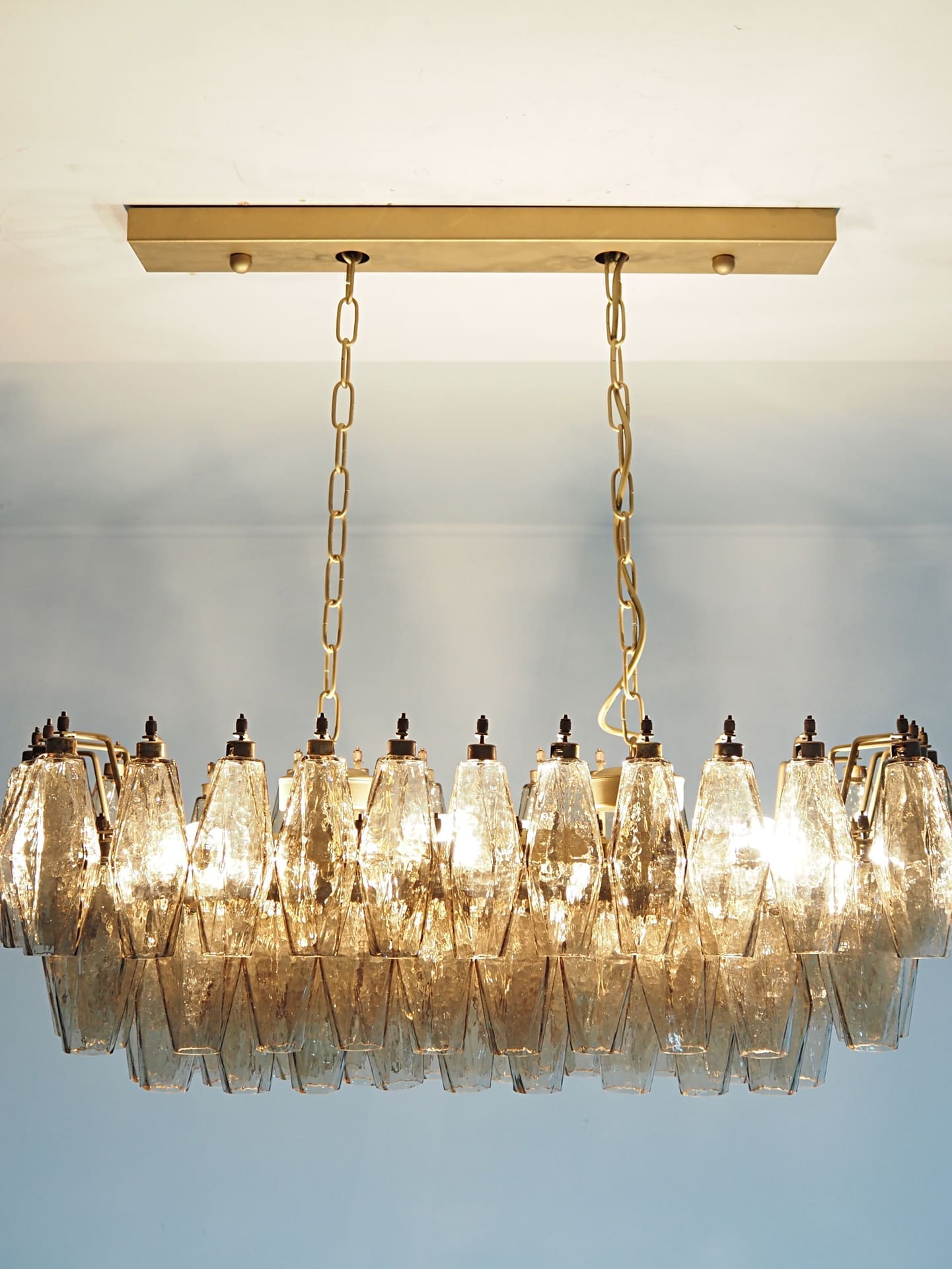 Murano Chandelier 29.5"W – Poliedri – 84 glasses – Smoked by Meetlighting