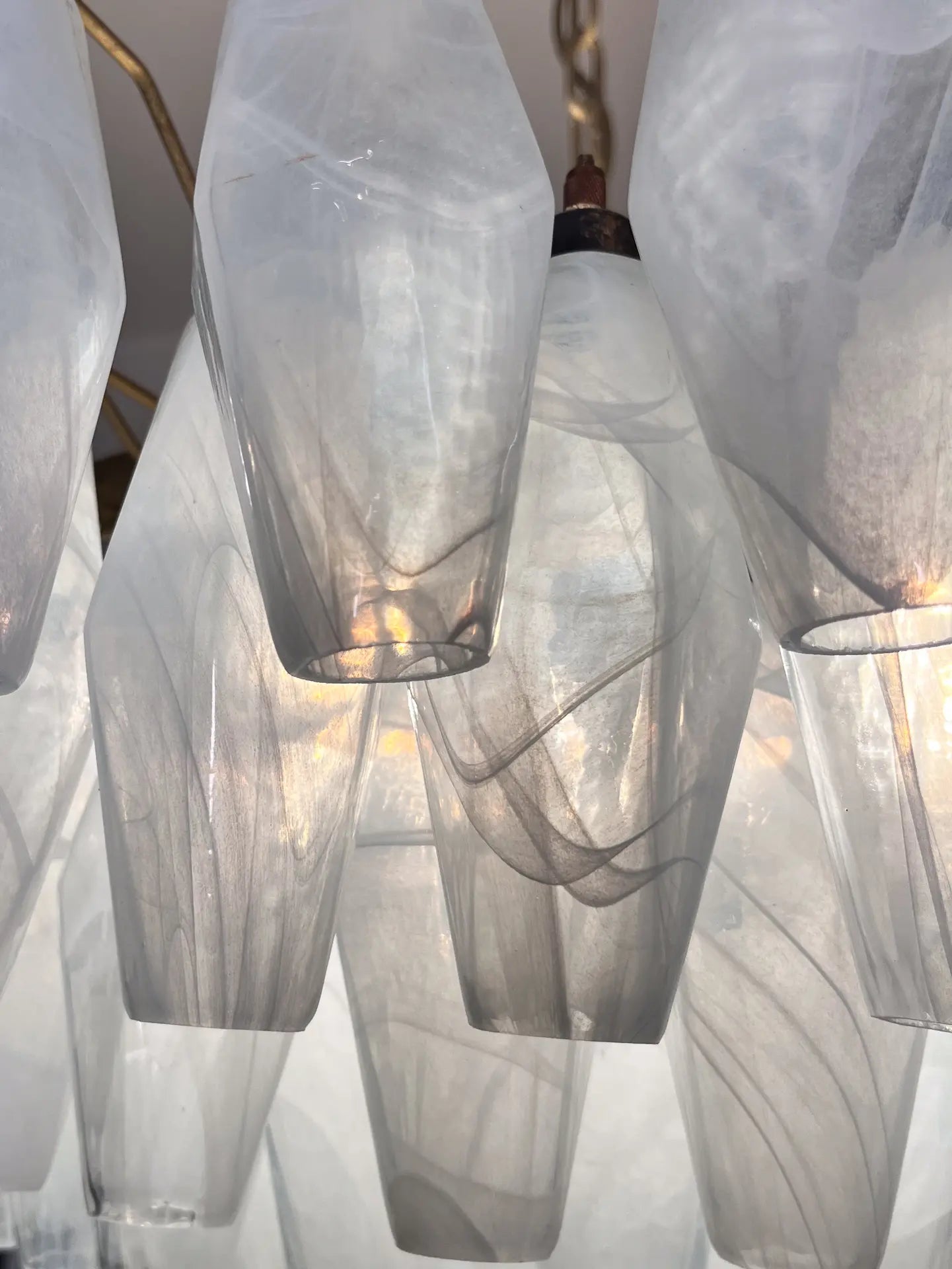 Murano Chandelier – Poliedri – 185 glass – White Alabaster by Meetlighting