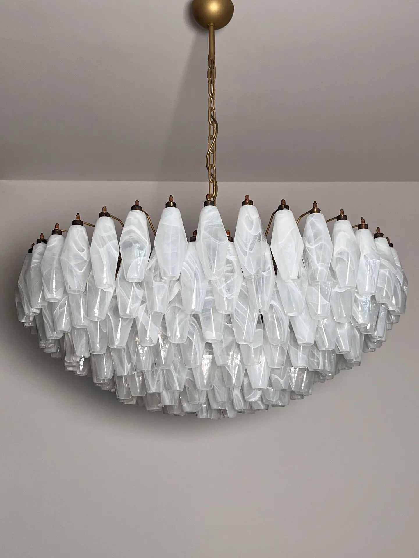 Murano Chandelier – Poliedri – 185 glass – White Alabaster by Meetlighting