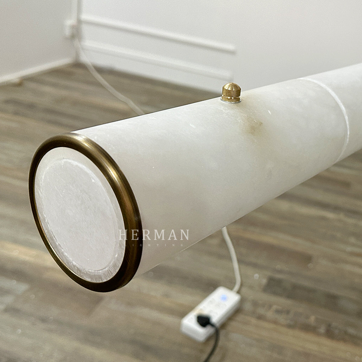 Alabaster Magnificence Art Linear Chandelier