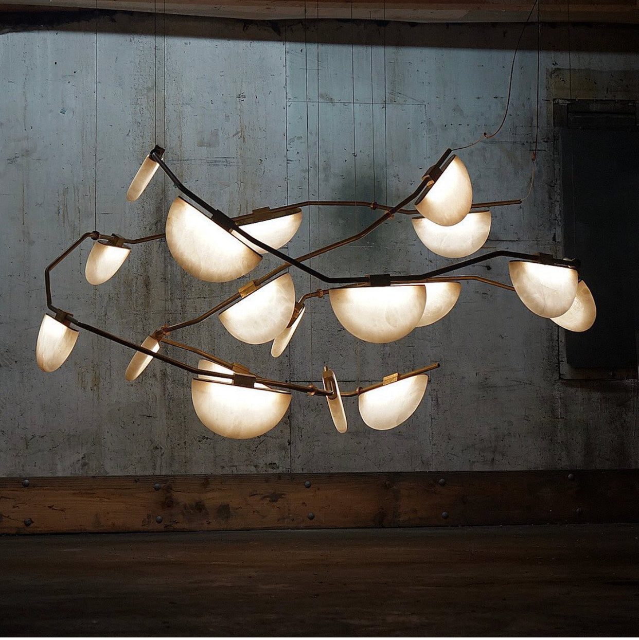 Alabaster Chandelier, Artistic Modern Chandelier for Bar Area