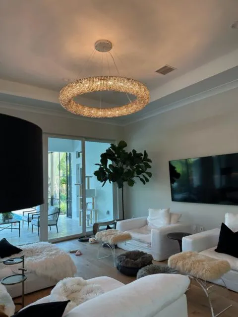 Halo Crystal Round LED Chandelier 32"