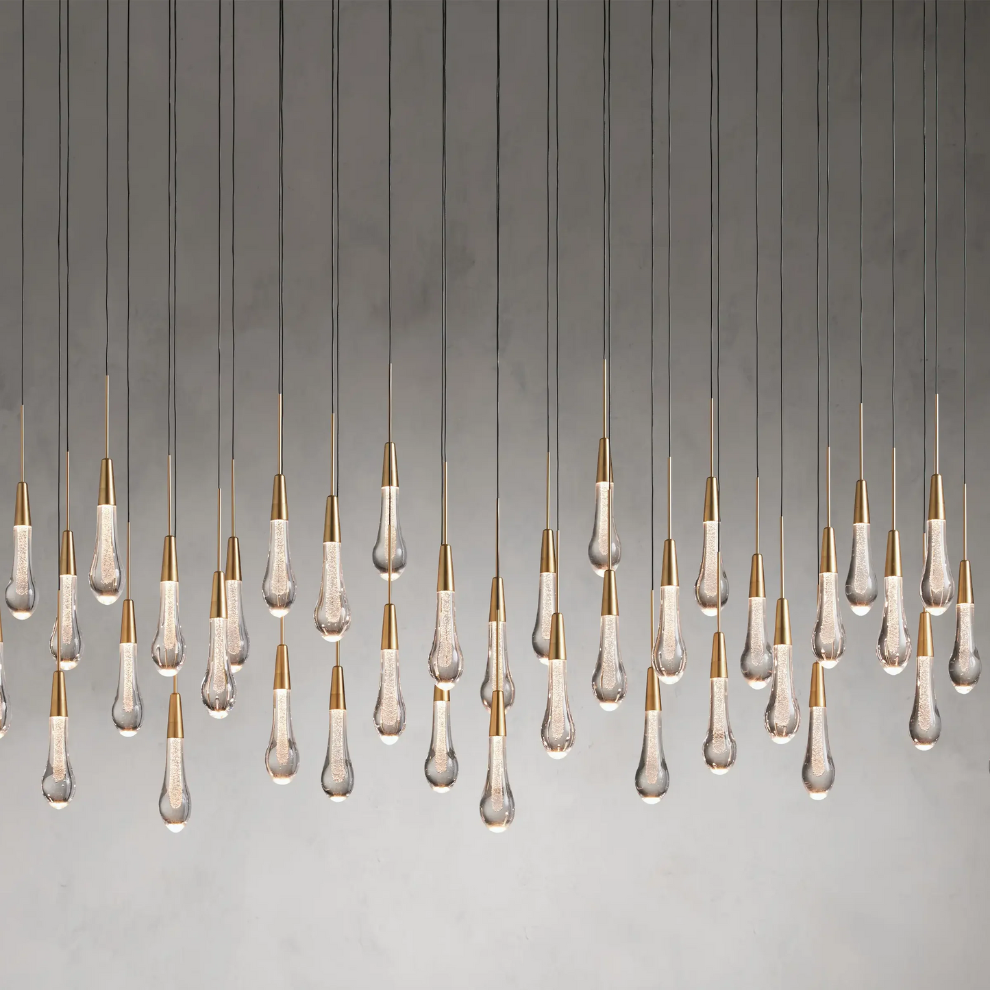 SOLITAIRE LINEAR CHANDELIER 70W (CUSTOMIZE DROP 20)