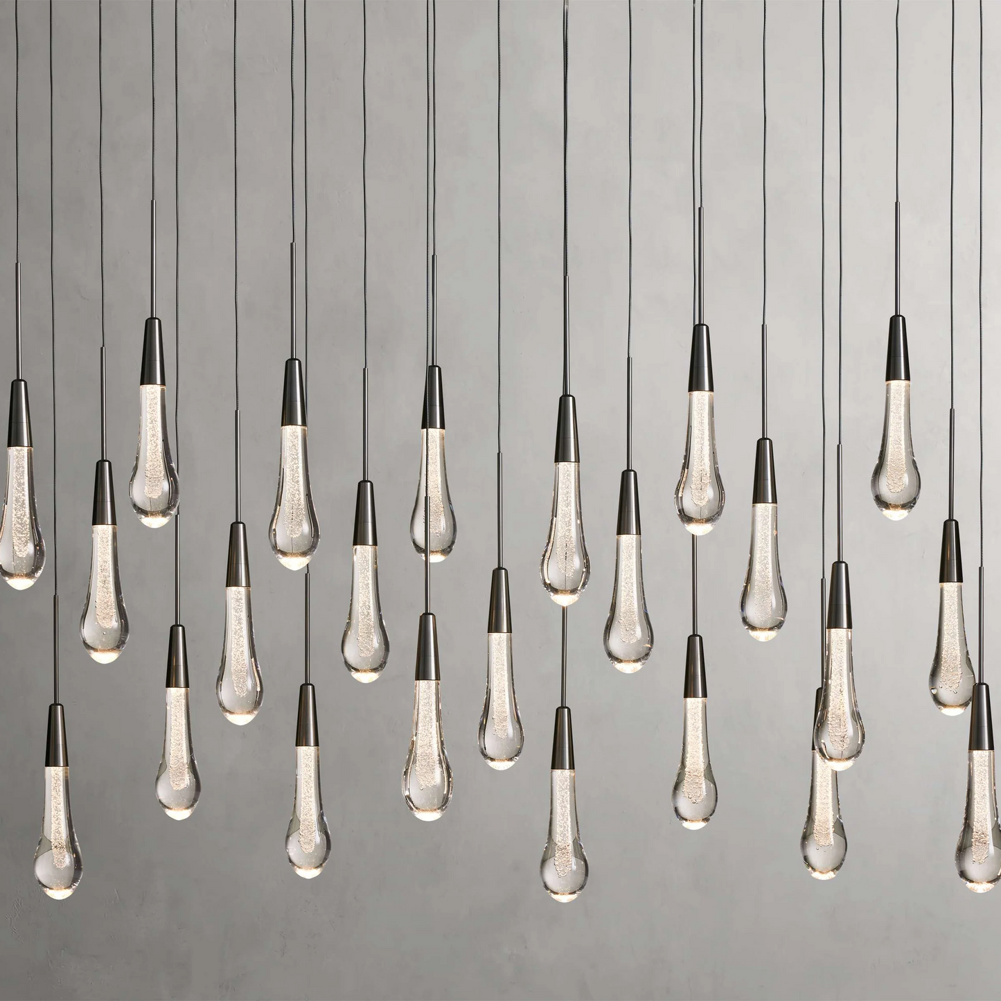 SOLITAIRE LINEAR CHANDELIER 70W (CUSTOMIZE DROP 20)