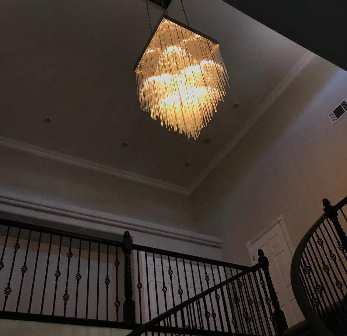 Casocada Square Chandelier 30"