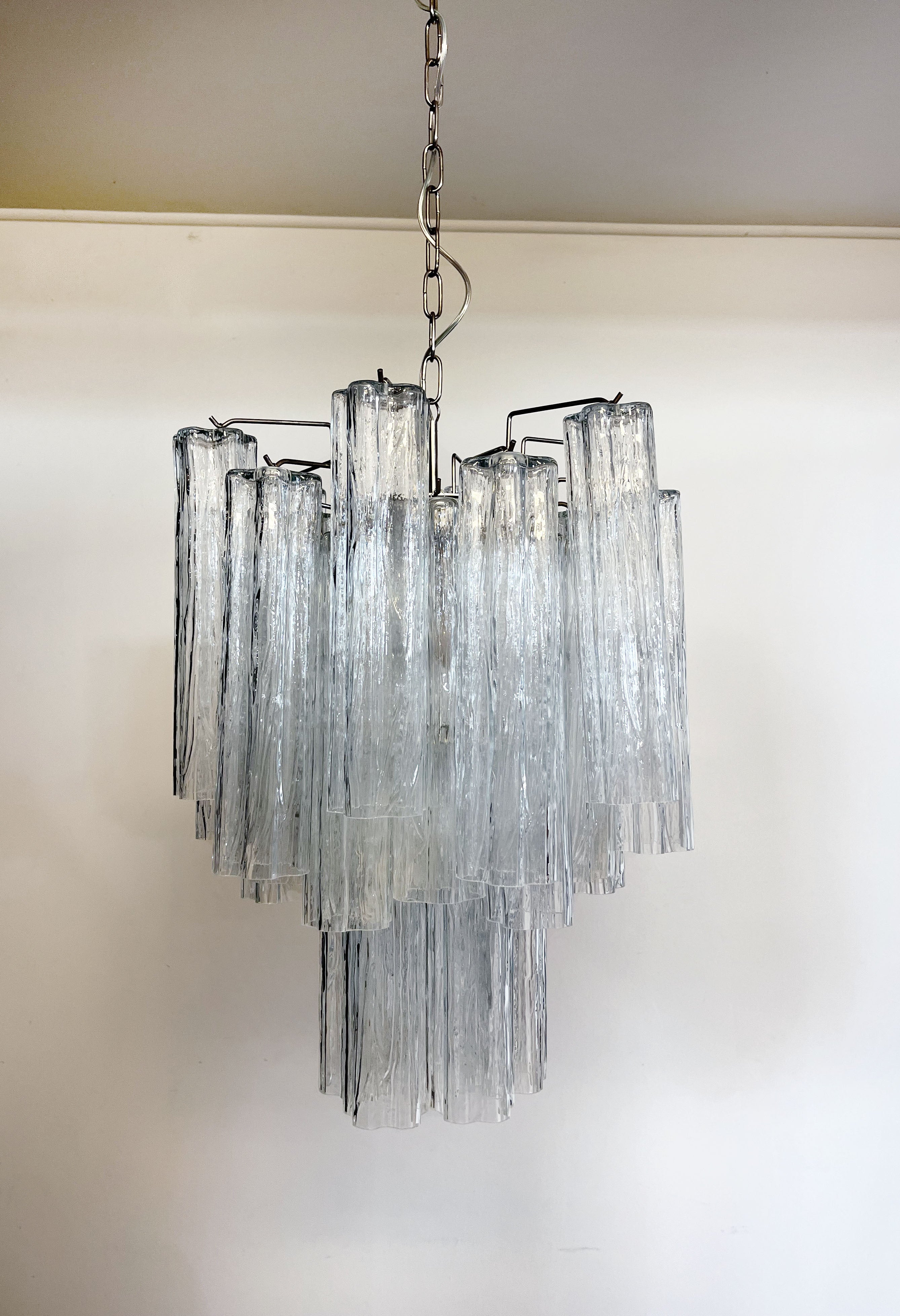 Murano Chandelier – 30 tubes – Clear Glass Tubes by Meetlighting