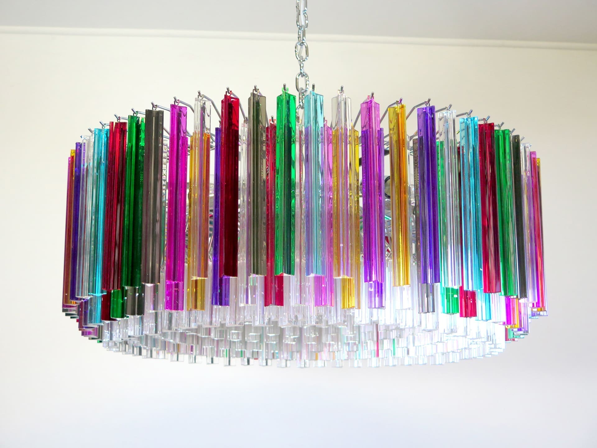 Murano Chandelier – Triedri Round – 391 prisms – Multi by Meetlighting