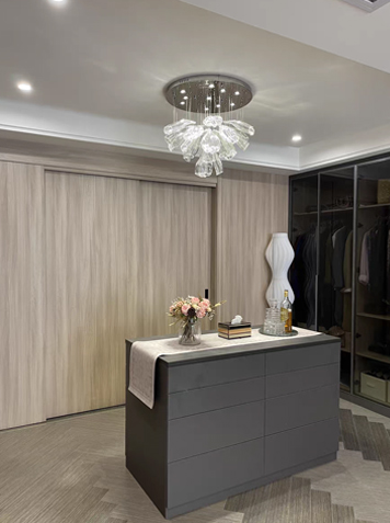 Light Luxury Art Design Petal-like Glass Chandeliers-MEET LIGHTING