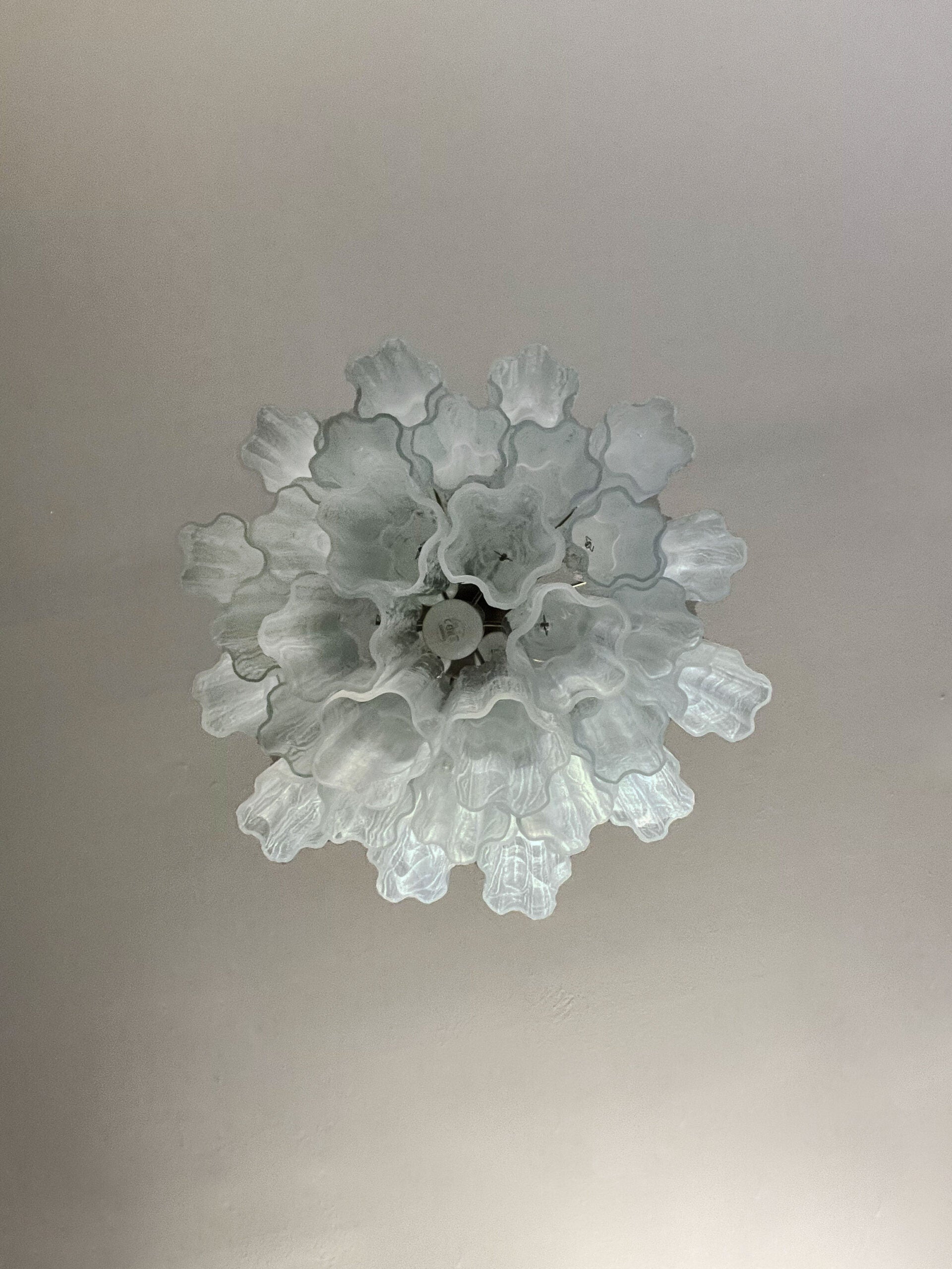 Murano Chandelier – 30 tubes – White Glass Tubes by Meetlighting