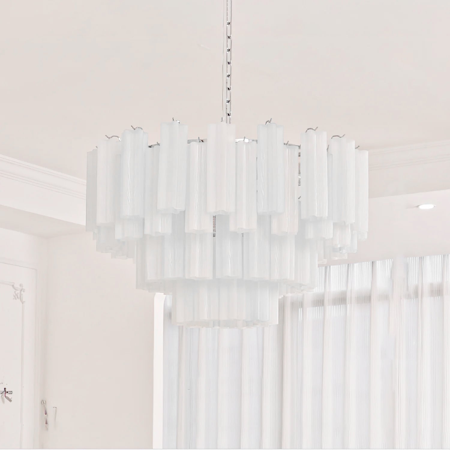 Addis Chandelier by Meetlighting