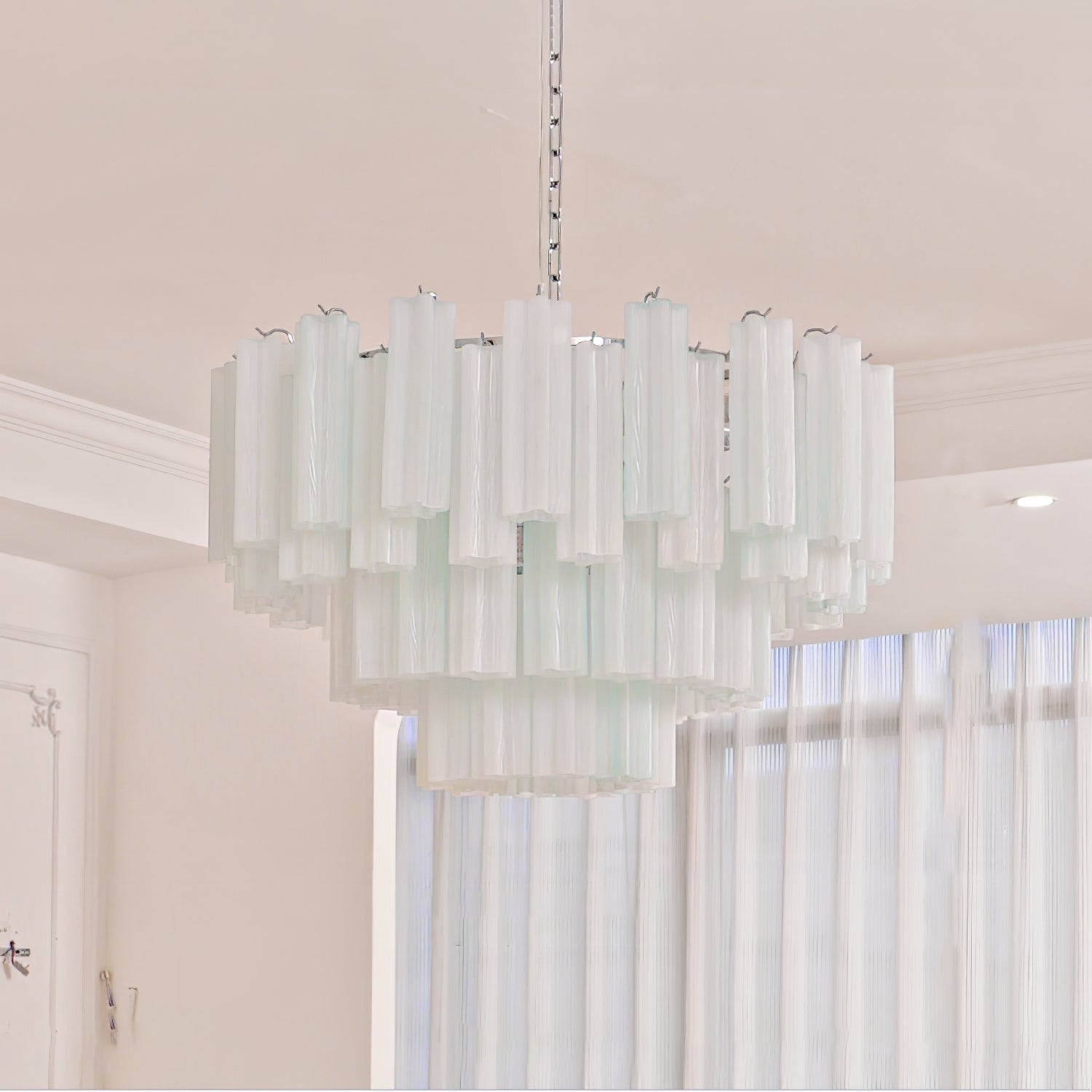 Addis Chandelier by Meetlighting