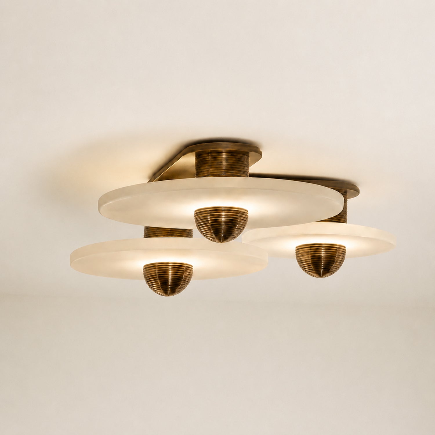 Median Alabaster Flush mount - 3 Surface by Meetlighting