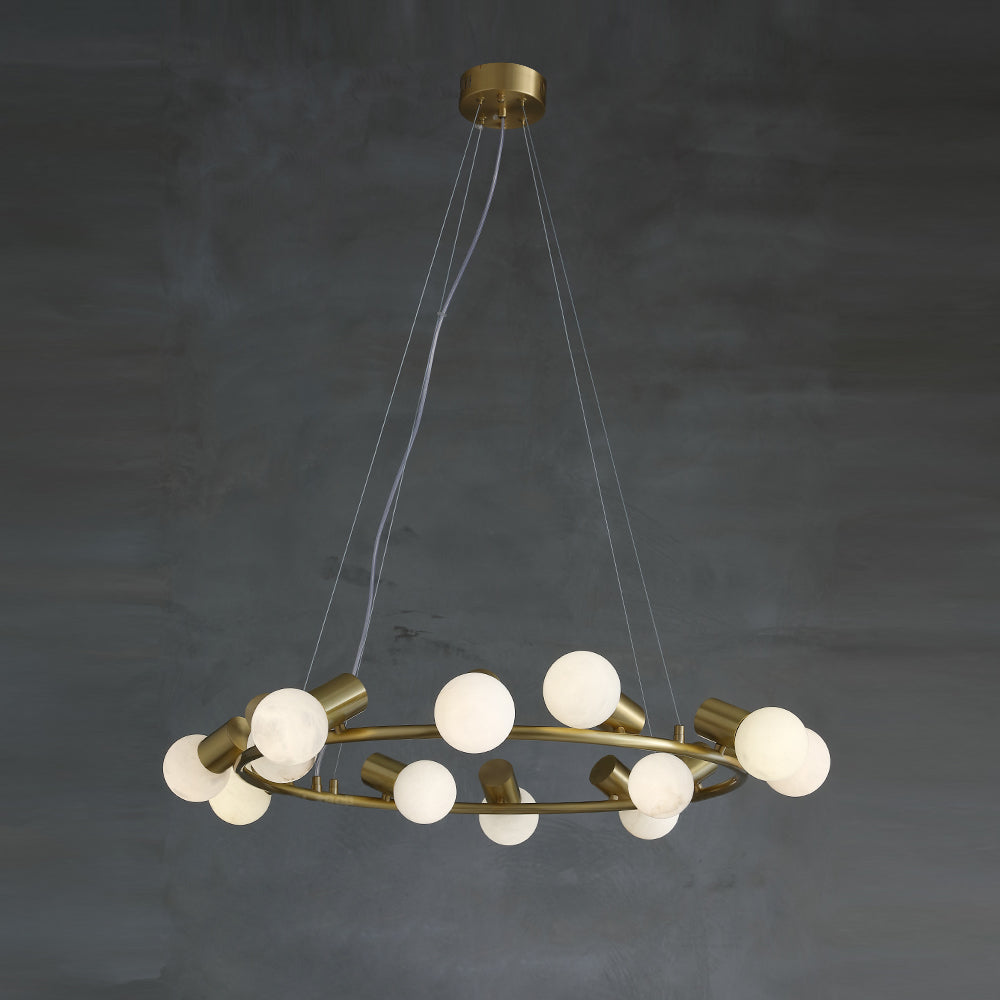 Raechelle Chandelier