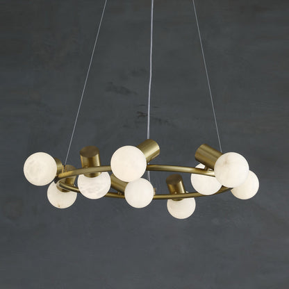 Raechelle Chandelier