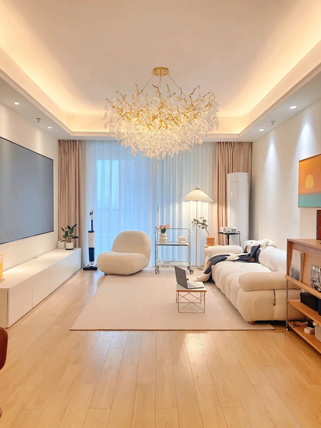 https://cdn.shopify.com/s/files/1/0618/9567/1984/files/fanci-chandeliers-french-branch-crystal-chandelier-with-elegant-crystal-leaves-10.jpg?v=1765943506