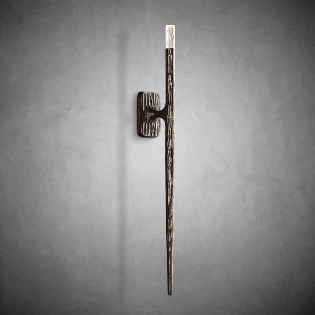 Thadeas Grand Sconce