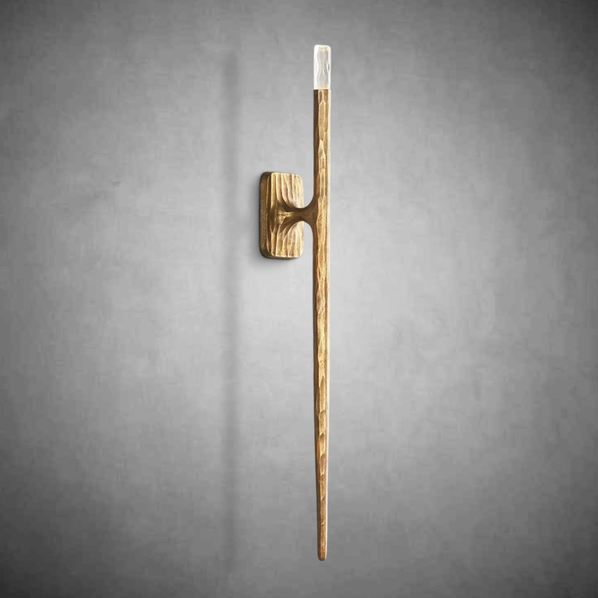 Thadeas Grand Sconce